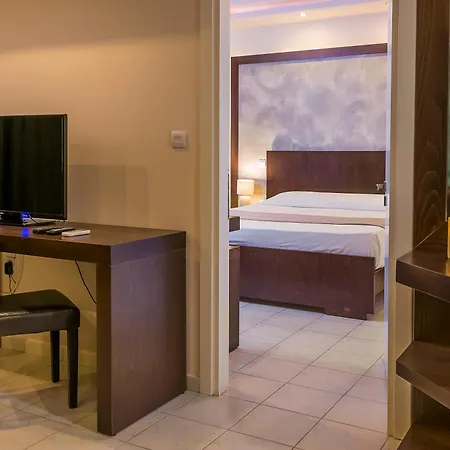 Ξενοδοχείο Gaia Village 3*