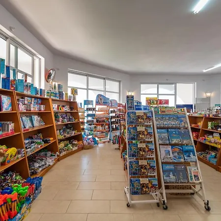 Gaia Village Тигаки