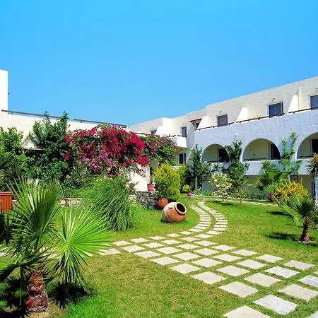 Gaia Village Отель Тигаки