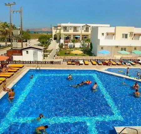 Gaia Village Hotell 3*