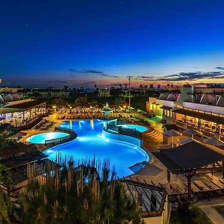 Gaia Village Отель